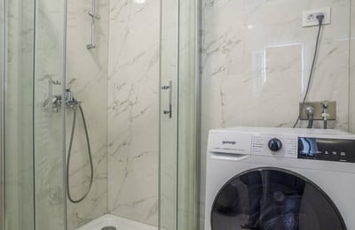 Miete einer hellen 1-Zimmer-Wohnung, 31 m², Neu-Belgrad, Serbien